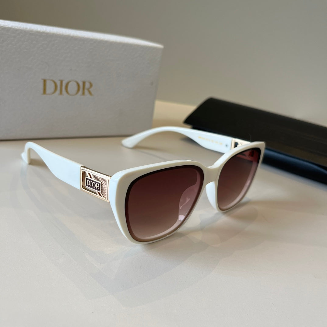 Dior Fashion Red Lens Sunglasses for Men & Women - 415467