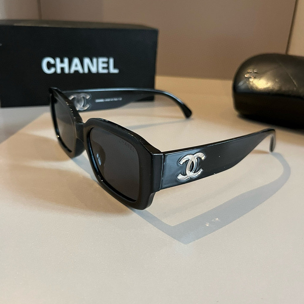 Chanel Fashion Black Lens Sunglasses for Men & Women - 465090 - detail image 3