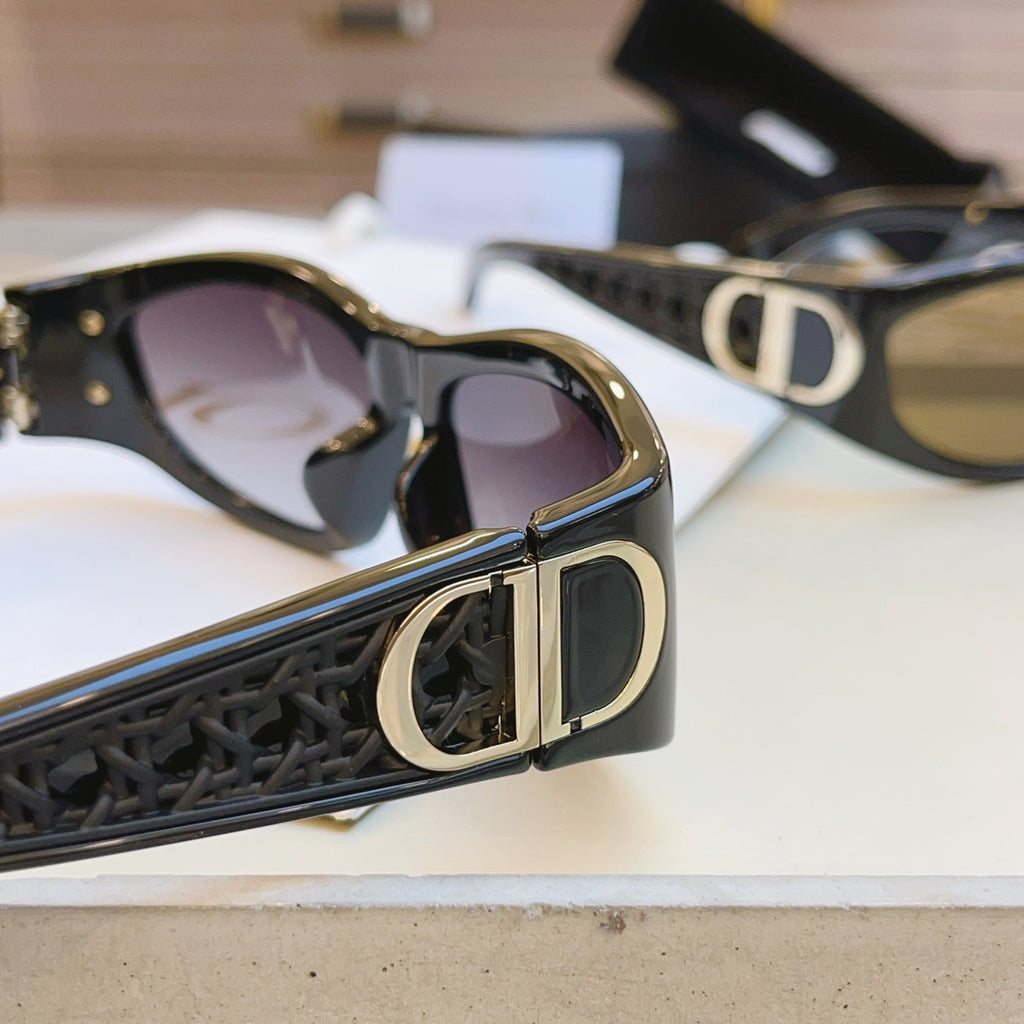 Dior VERYDIOR Fashion Silver Lens Sunglasses for Men & Women - detail image 7