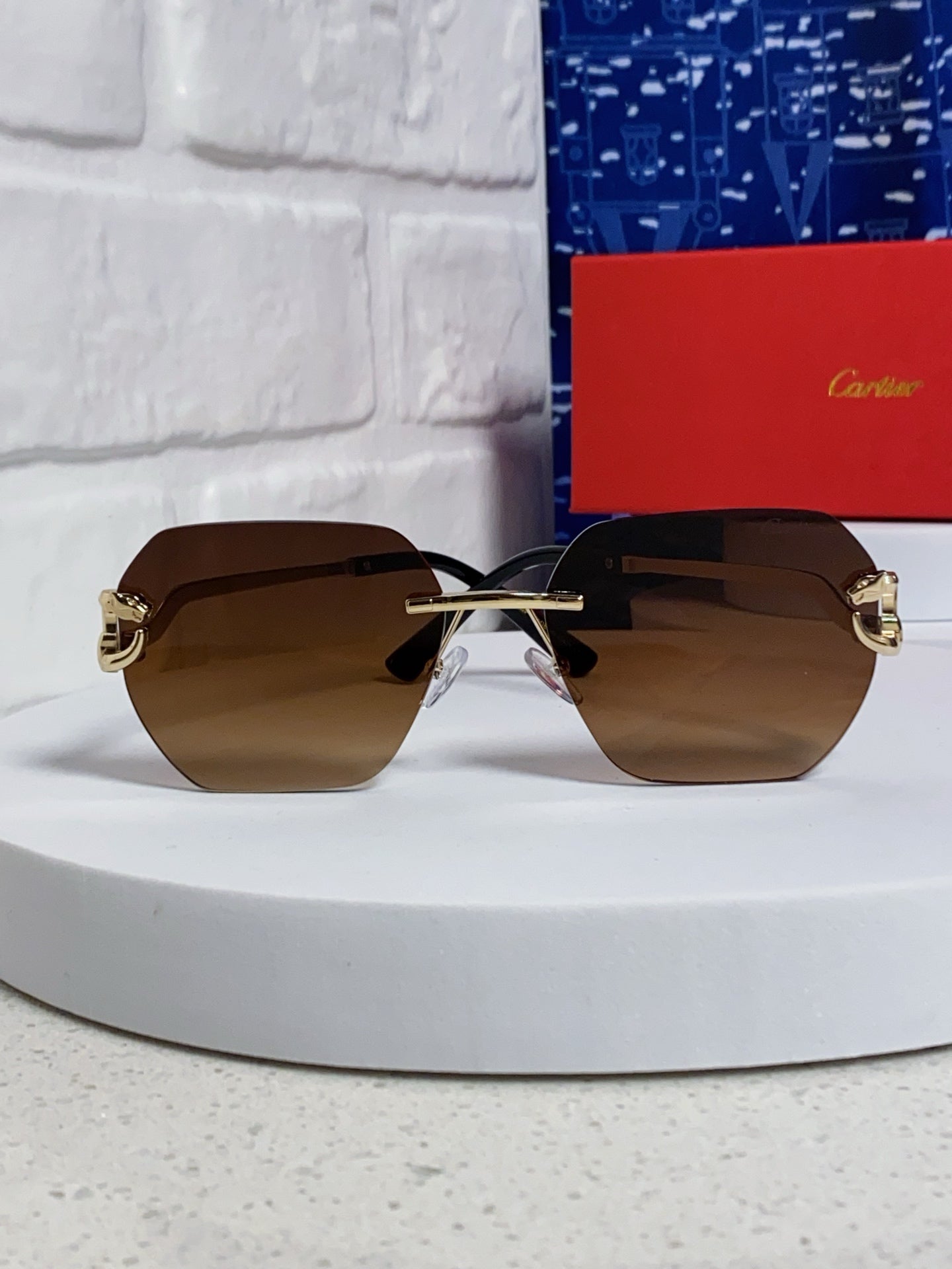 Cartier Lightweight Metal Rimless Brown Lens Sunglasses for Men & Wom - 158531 - detail image 2