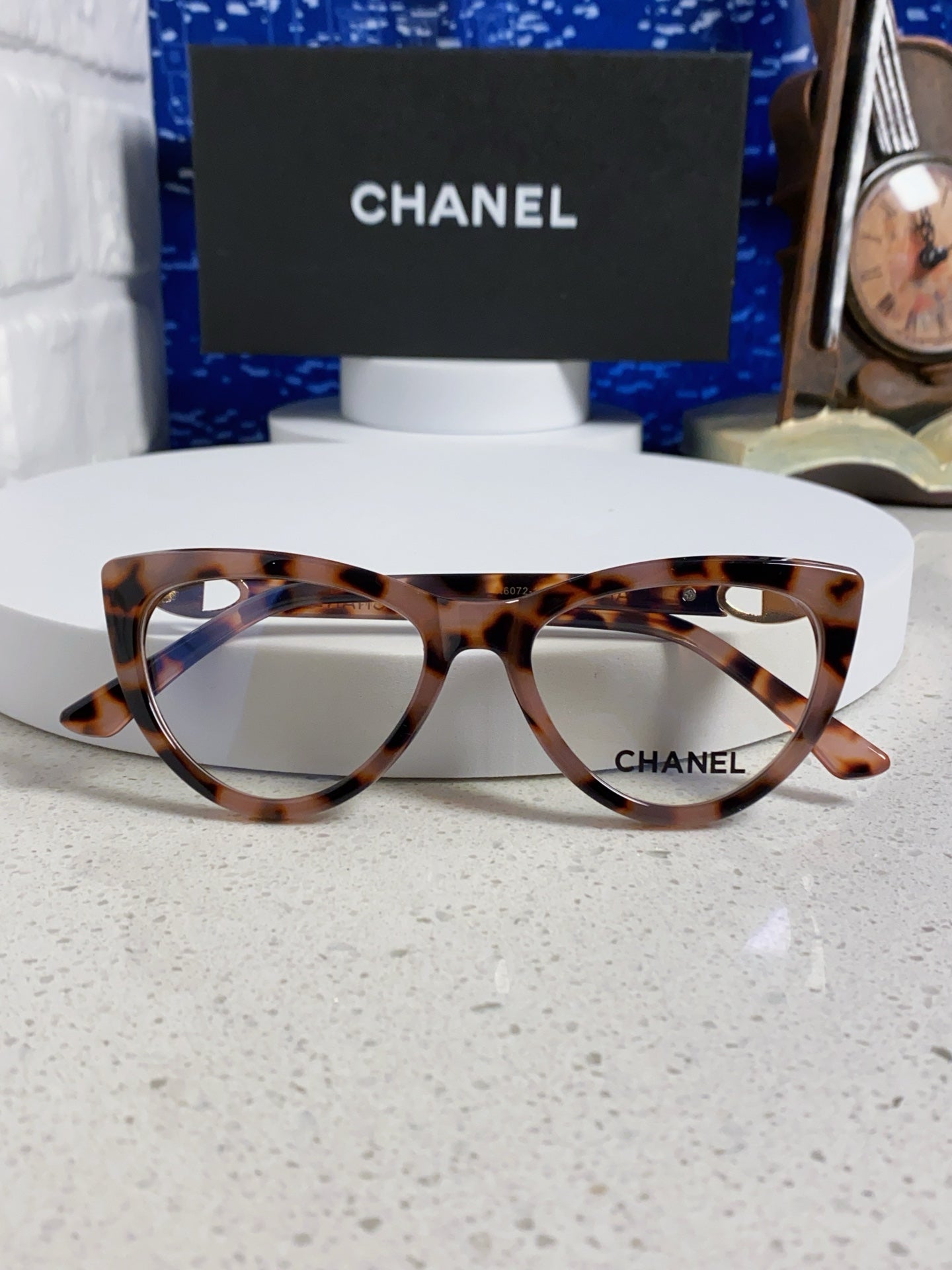 Chanel Cat-Eye Silver Lens Sunglasses for Men & Women - 398501 - detail image 9