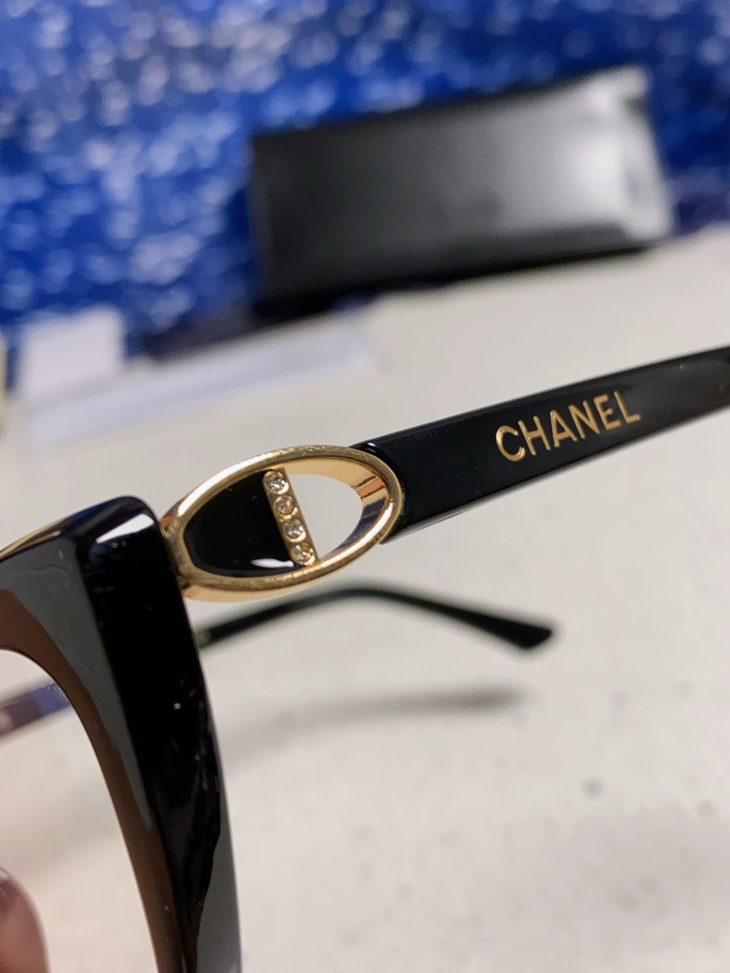 Chanel Cat-Eye Silver Lens Sunglasses for Men & Women - 398502 - detail image 7