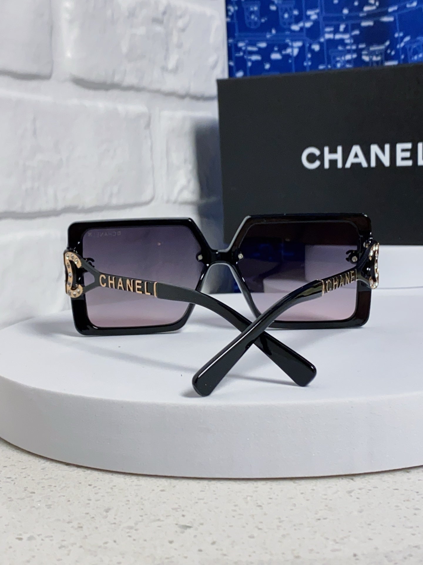 Chanel Fashion Silver Lens Sunglasses for Women - 398503 - detail image 3