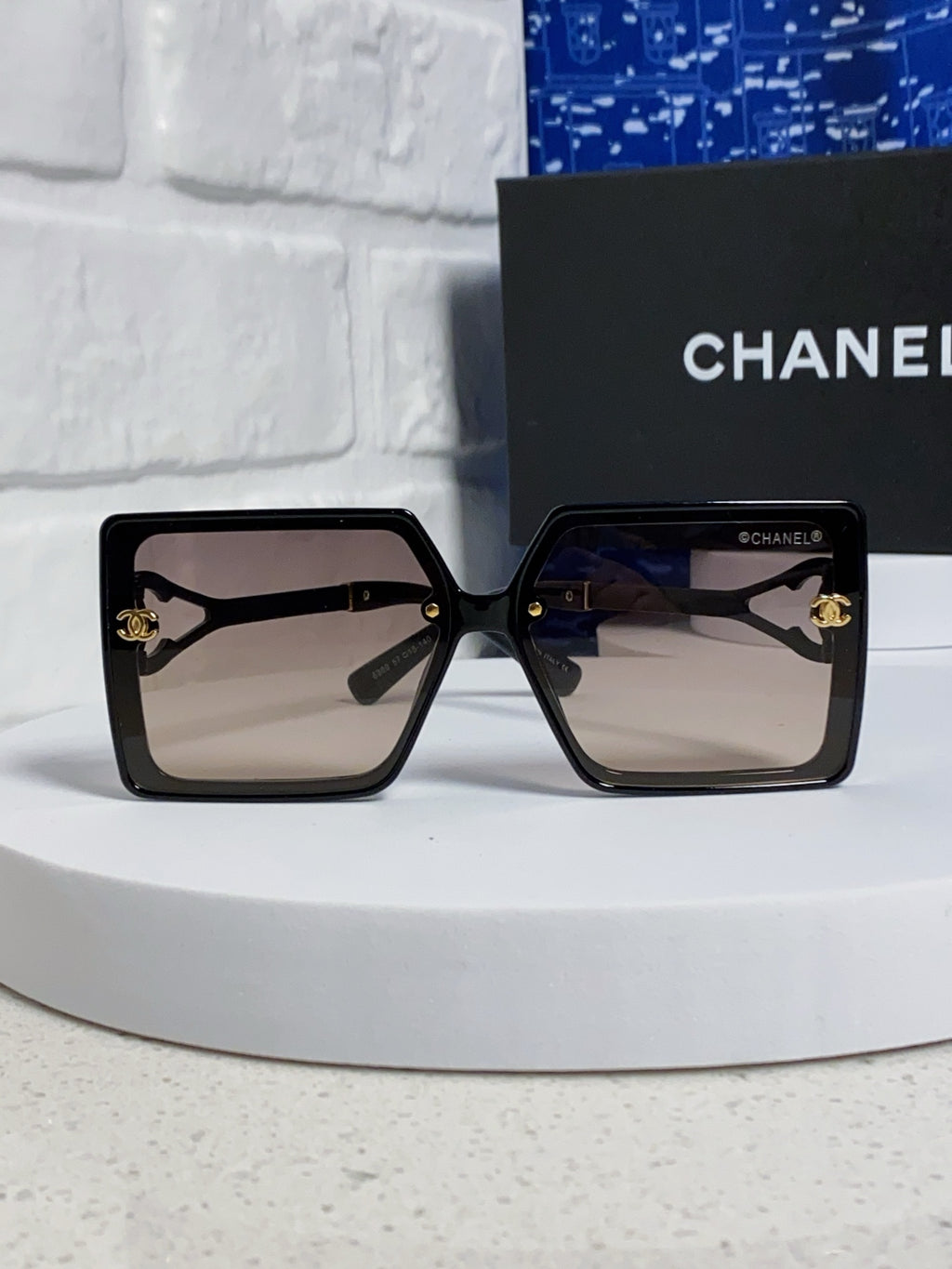 Chanel Fashion Silver Lens Sunglasses for Women - 398504 - detail image 2