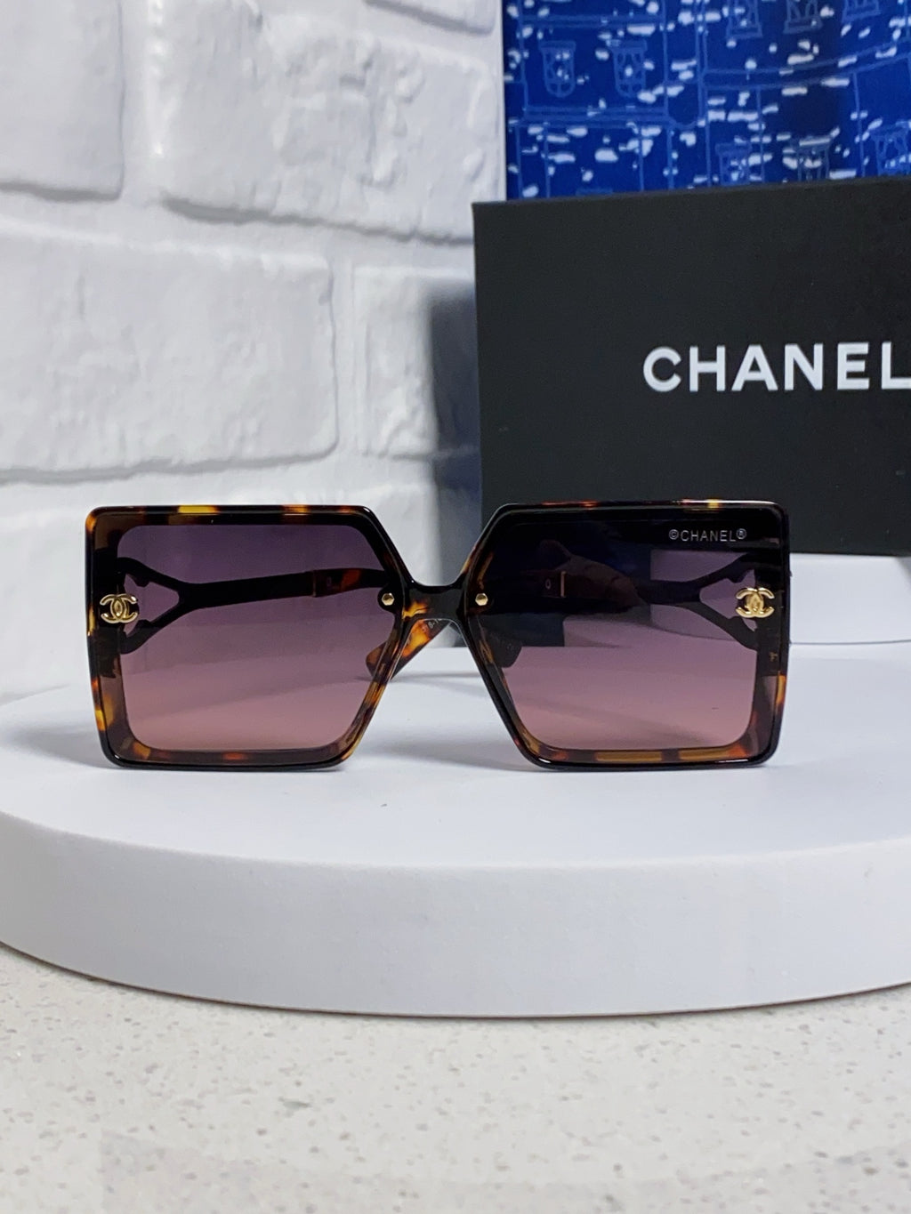Chanel Fashion Red Lens Sunglasses for Women - 398505 - detail image 2
