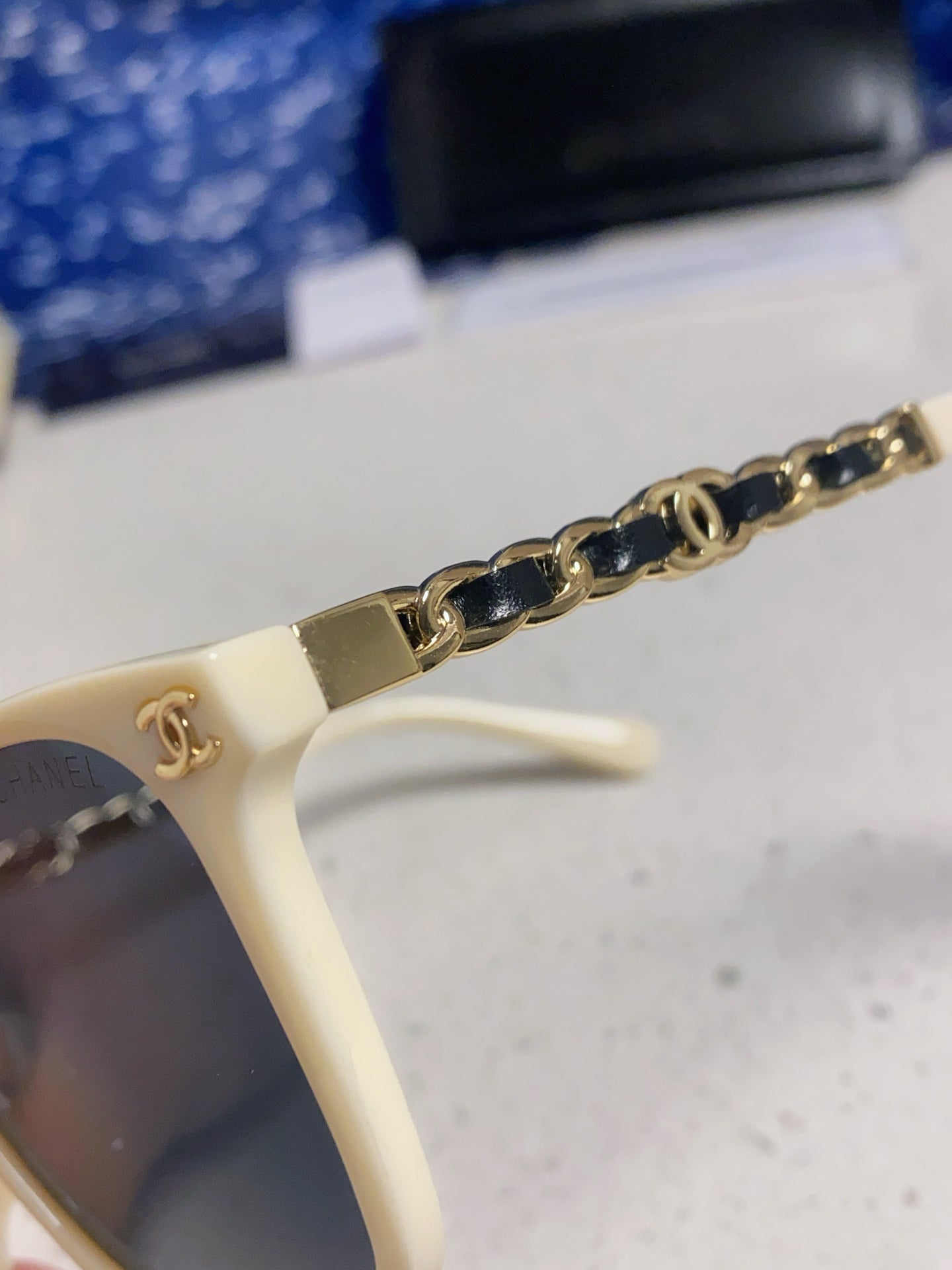 Chanel Fashion Blue Lens Sunglasses for Men & Women - 449086 - detail image 7