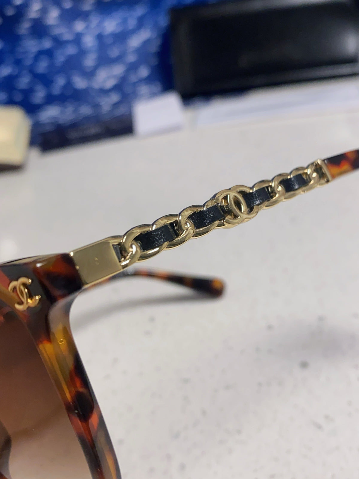 Chanel Fashion Red Lens Sunglasses for Men & Women - 448886 - detail image 7
