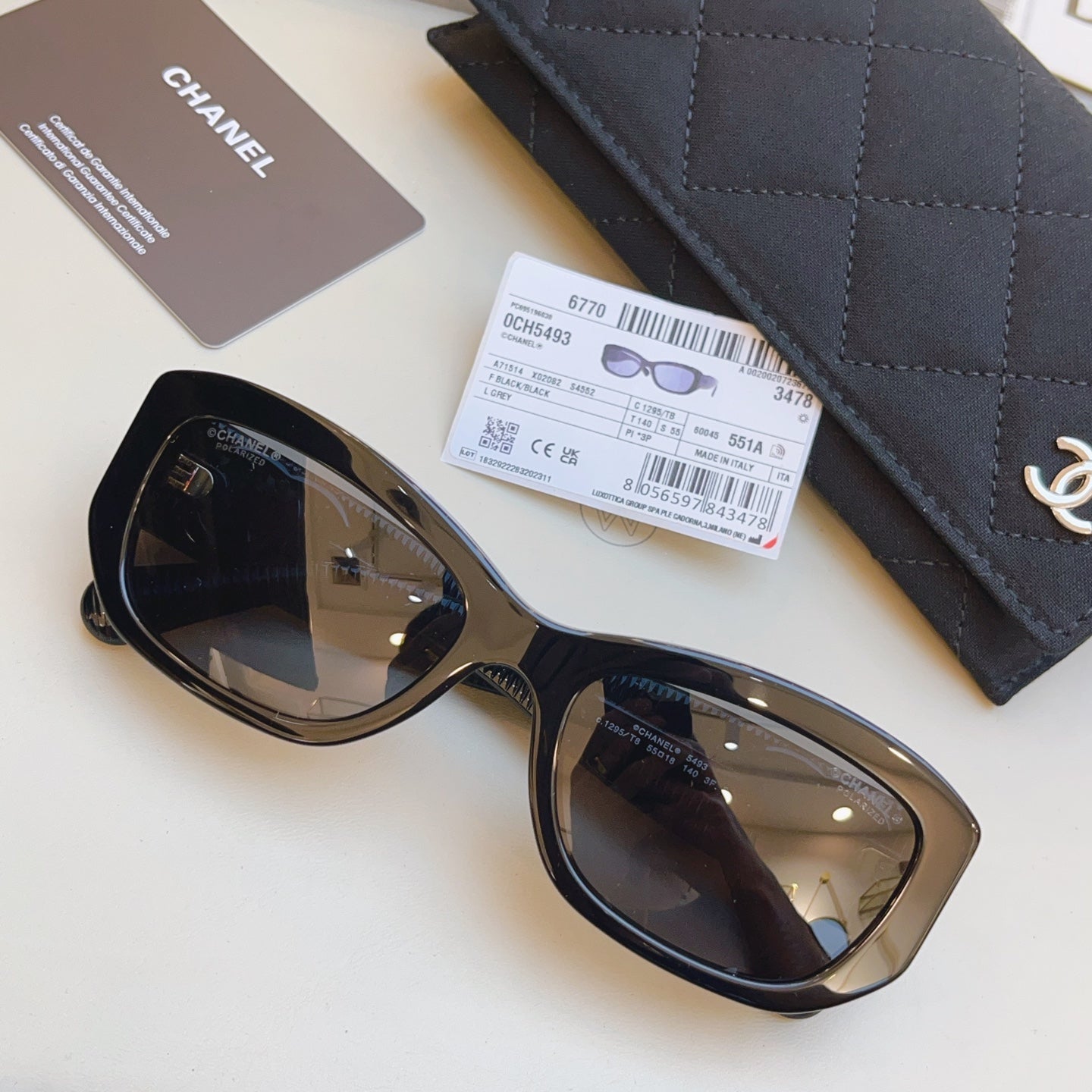Chanel CH5493 Fashion Black Lens Sunglasses for Men & Women - 382346 - detail image 3