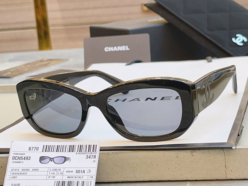Chanel CH5493 Fashion Black Lens Sunglasses for Men & Women - 382346 - detail image 2