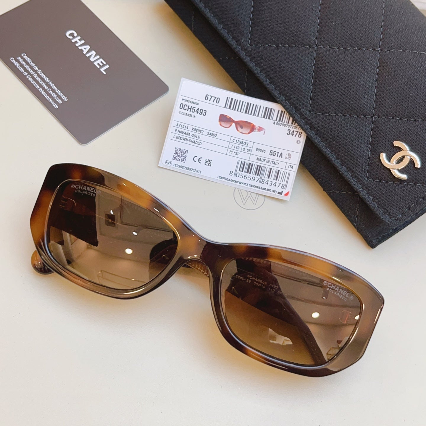 Chanel CH5493 Fashion Black Lens Sunglasses for Men & Women - 382349 - detail image 3