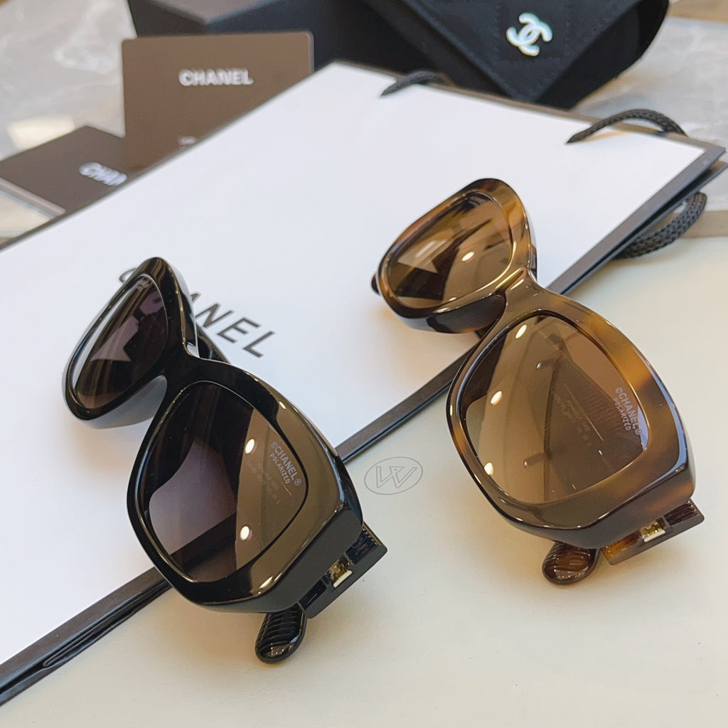 Chanel CH5493 Fashion Blue Lens Sunglasses for Men & Women - detail image 5