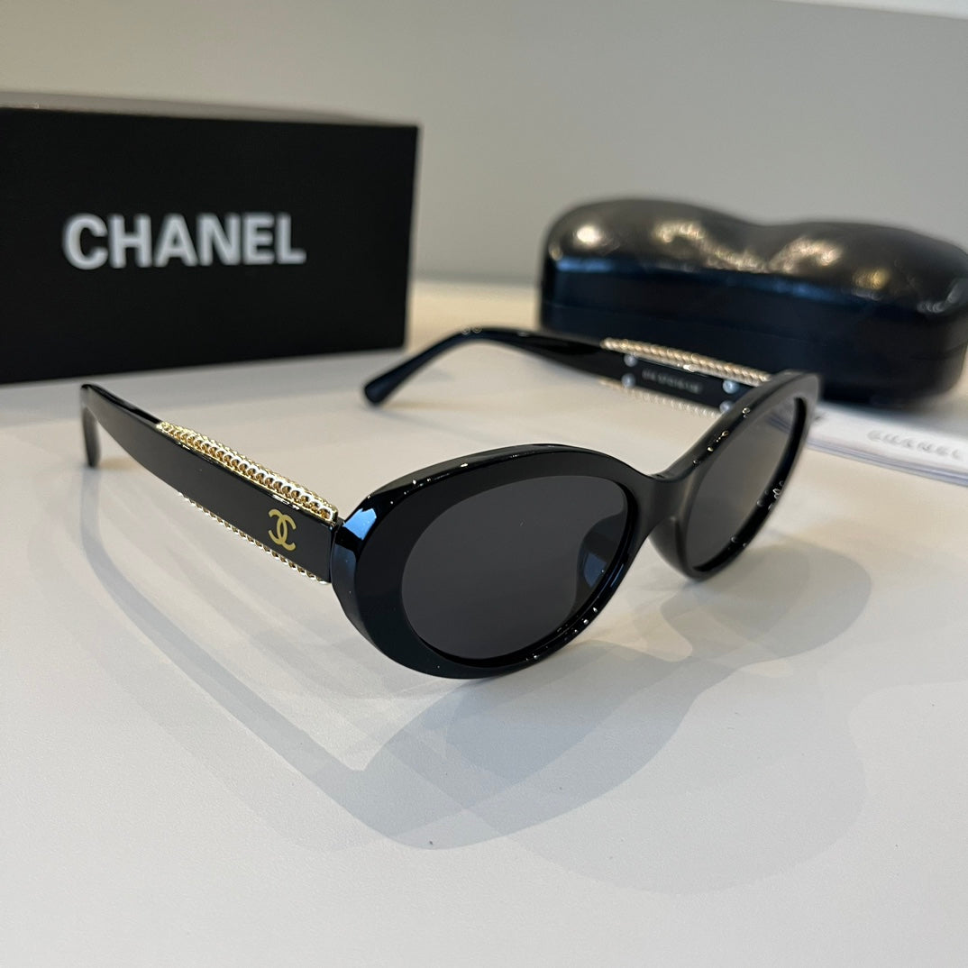 Chanel Oversized Silver Lens Sunglasses for Men & Women - 431554