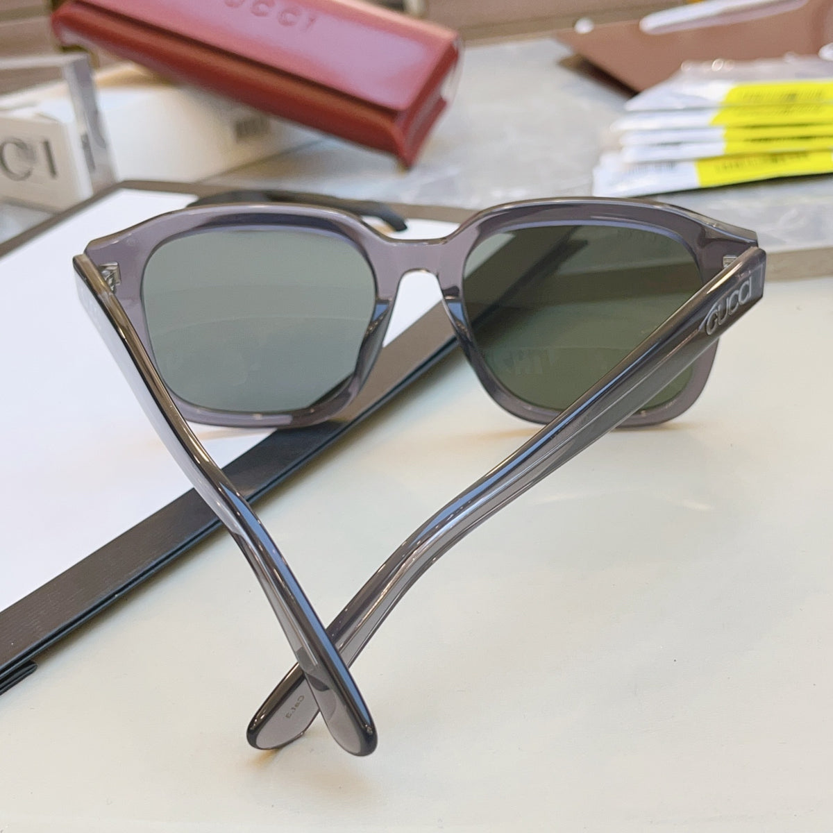 Gucci GG1798SA Fashion Gray Lens Sunglasses for Men & Women - detail image 4