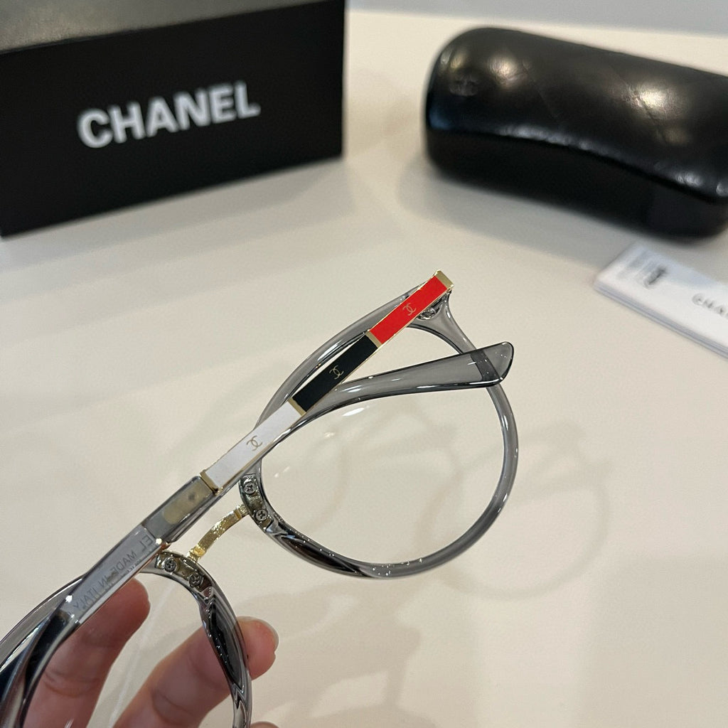 Chanel Oversized Silver Lens Sunglasses for Men & Women - 486569 - detail image 7