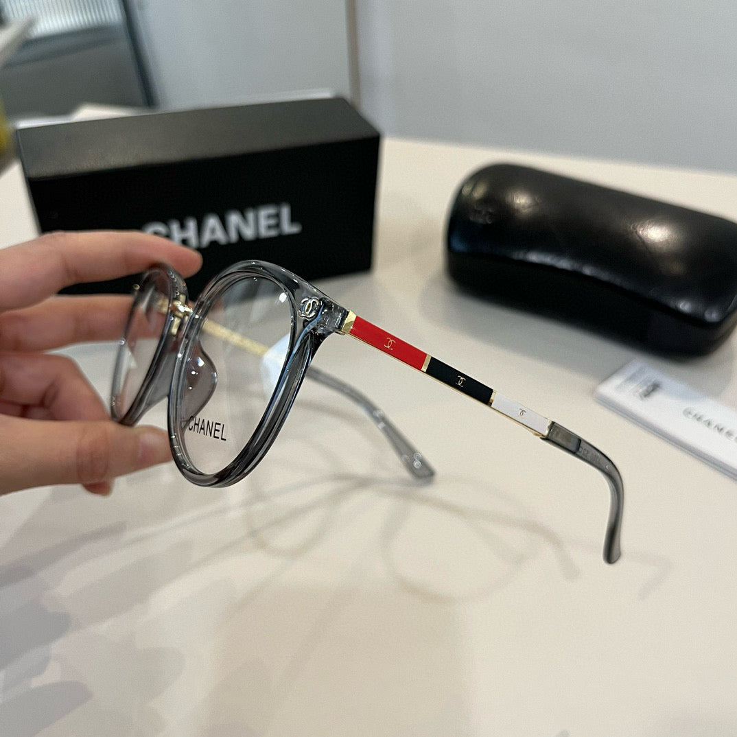 Chanel Oversized Silver Lens Sunglasses for Men & Women - 448960 - detail image 4
