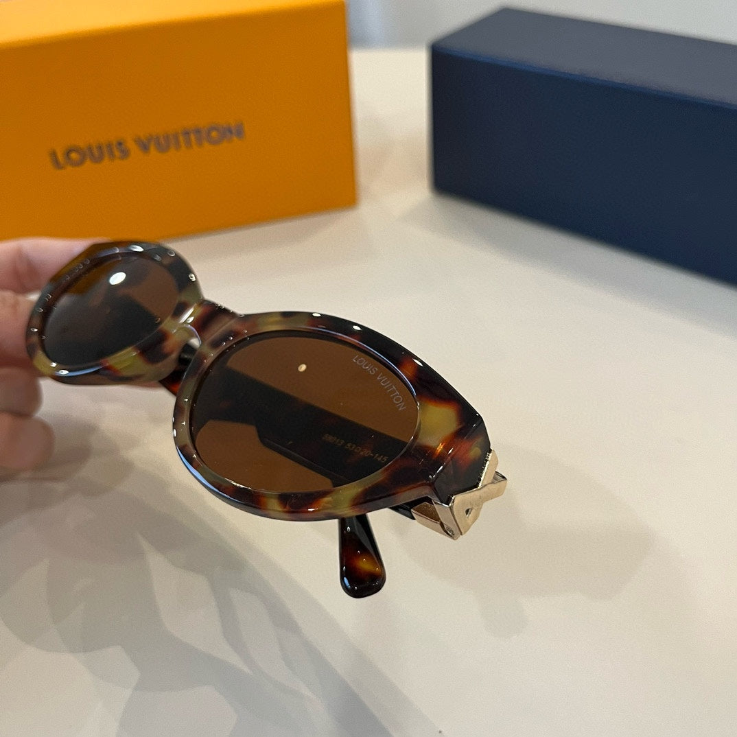 Louis Vuitton Slim Black Lens Sunglasses for Men & Women - 866893 - detail image 5