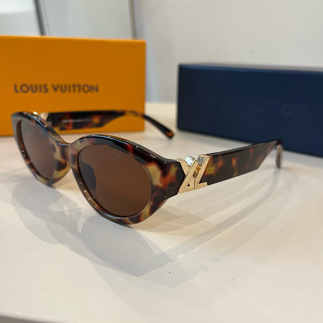 Louis Vuitton Slim Black Lens Sunglasses for Men & Women - 866893 - detail image 3