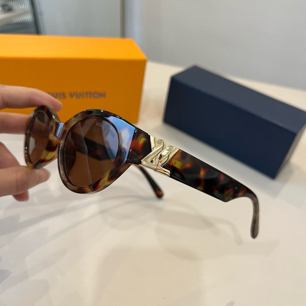 Louis Vuitton Slim Black Lens Sunglasses for Men & Women - 371287 - detail image 7