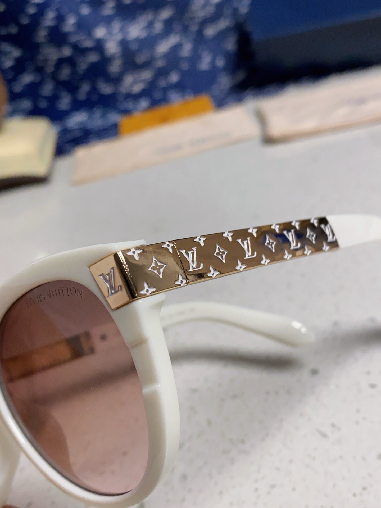Louis Vuitton Cat-Eye Silver Lens Sunglasses for Women - 414952 - detail image 7