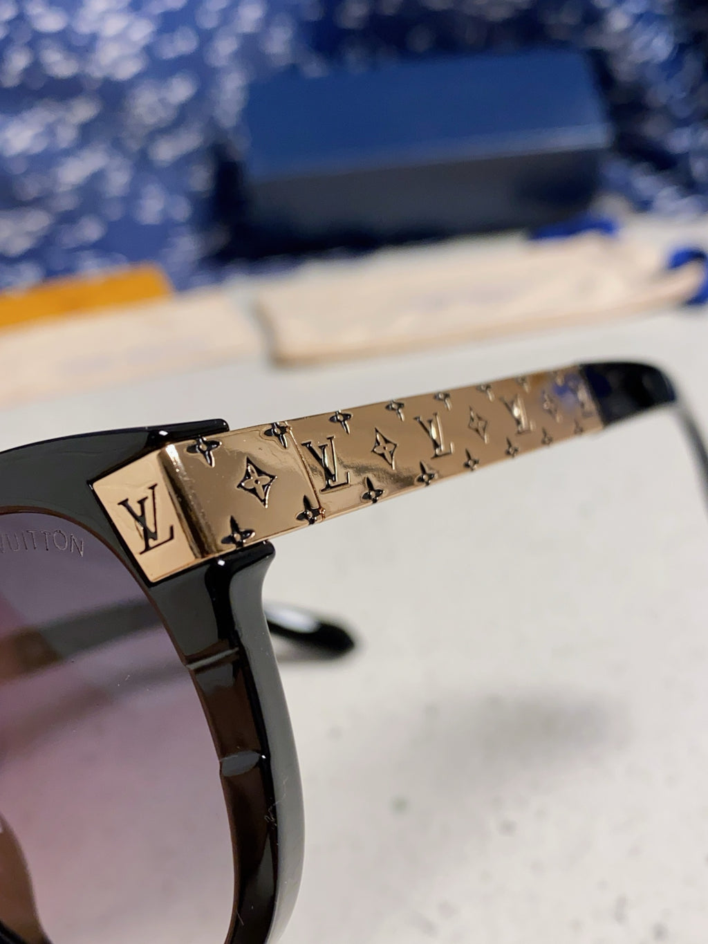 Louis Vuitton Cat-Eye Gray Lens Sunglasses for Women - detail image 7