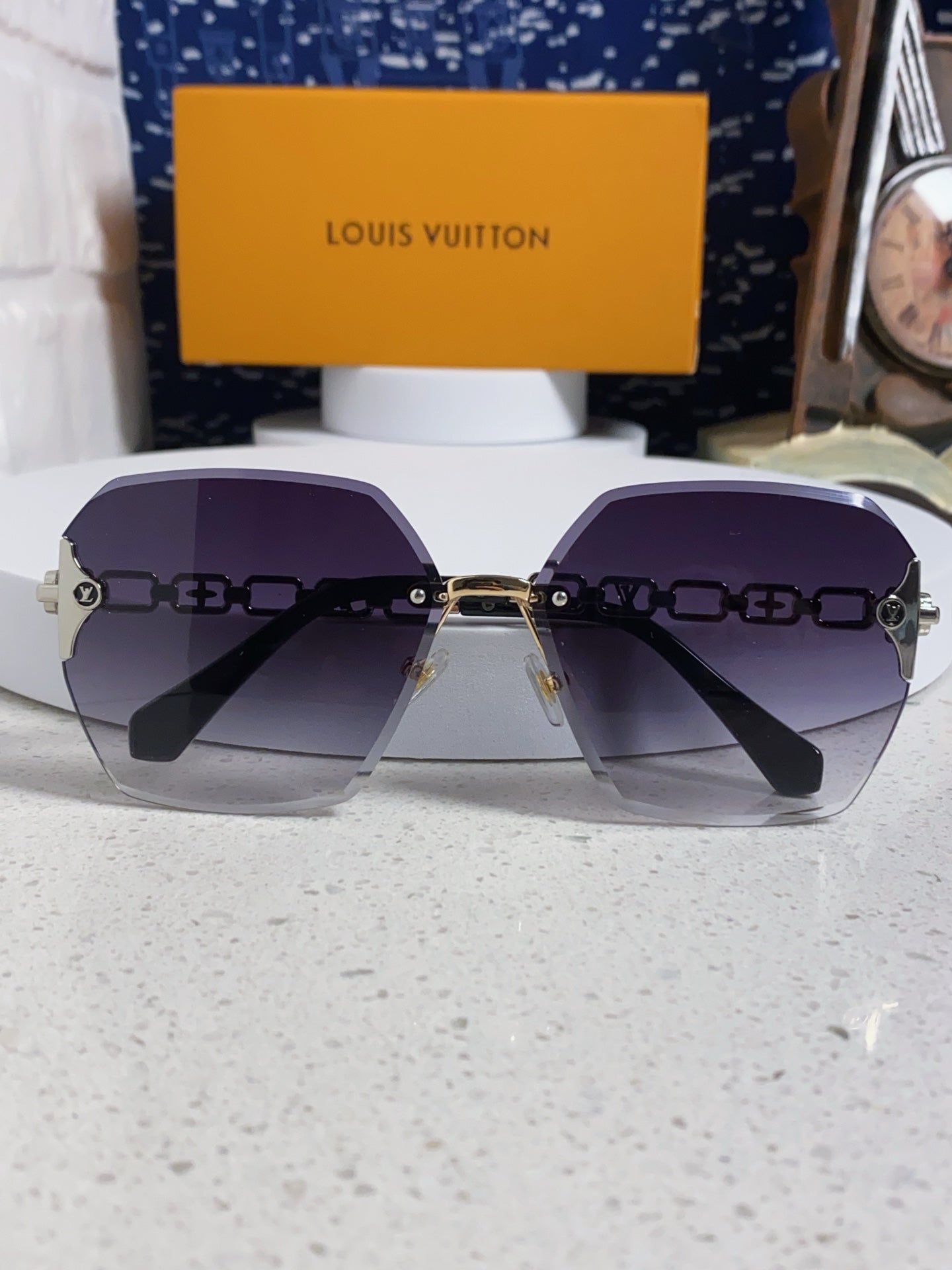 Louis Vuitton Oversized Silver Lens Sunglasses for Men & Women - 493150 - detail image 8