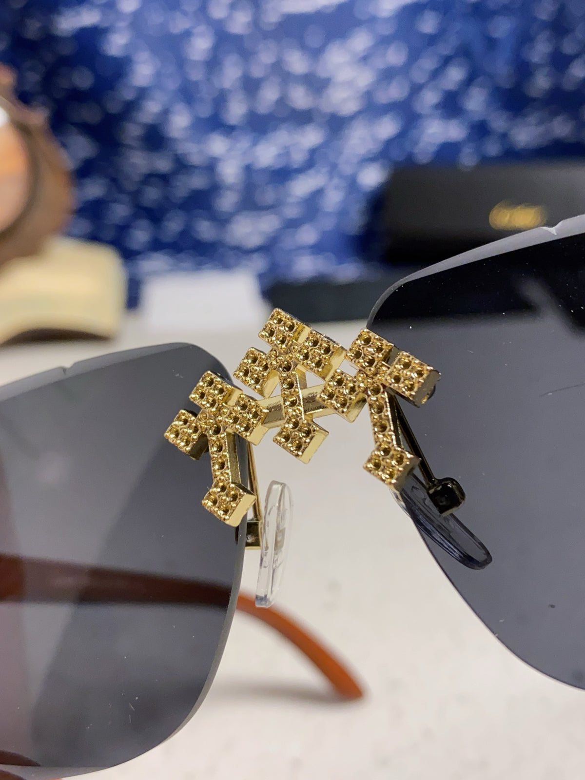 Cartier Lightweight Rimless Blue Lens Sunglasses for Men & Women - 415895 - detail image 7