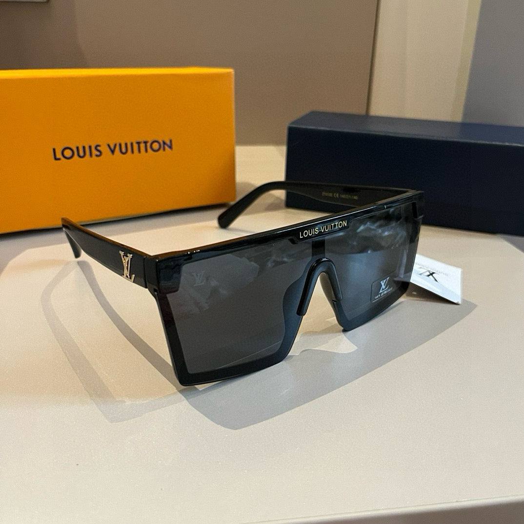 Louis Vuitton Fashion Black Lens Sunglasses for Men - 381926