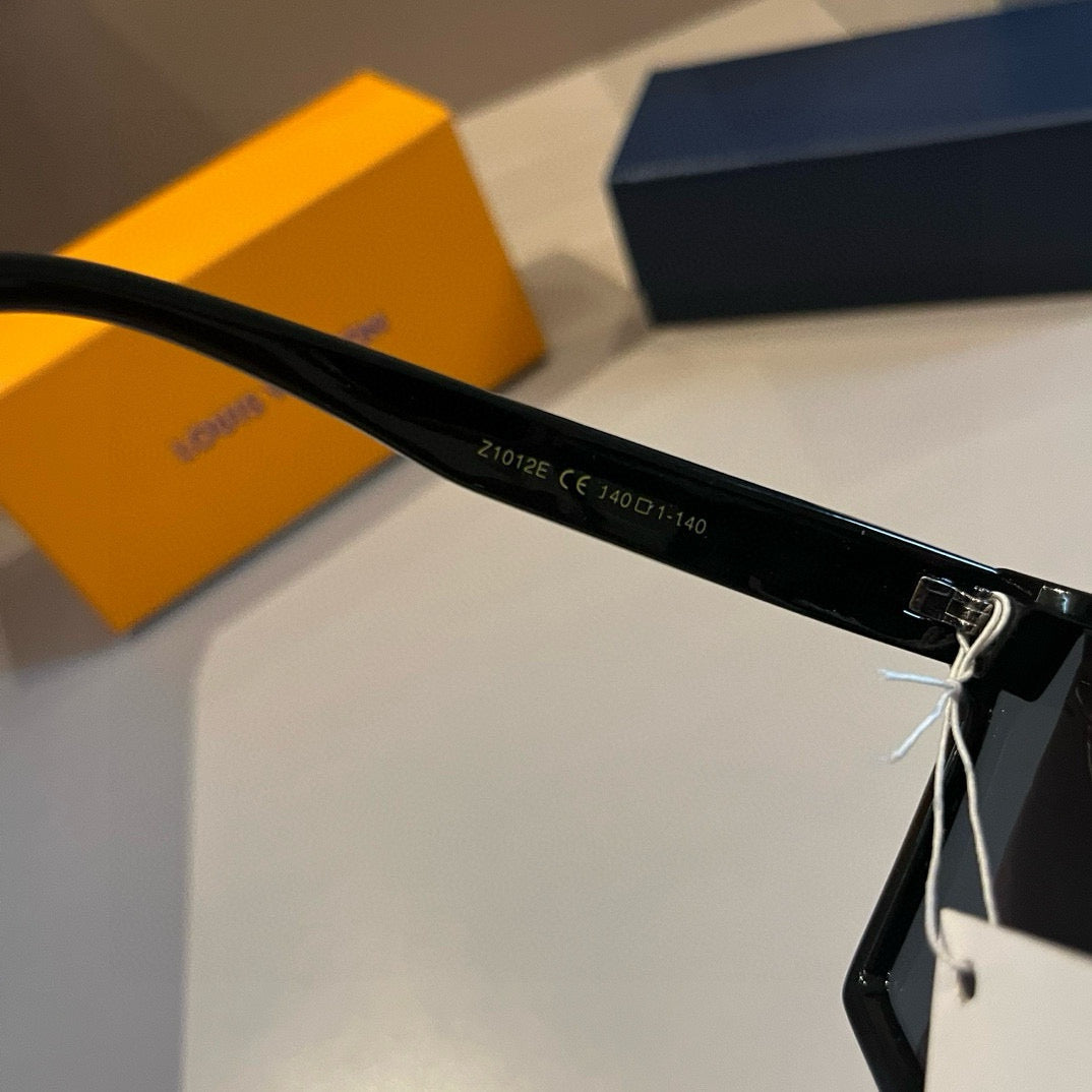 Louis Vuitton Fashion Black Lens Sunglasses for Men - 381926 - detail image 9