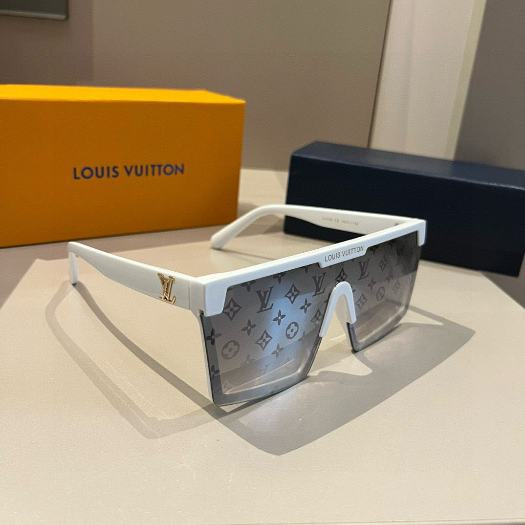 Louis Vuitton Fashion Gold Lens Sunglasses for Men - 381927