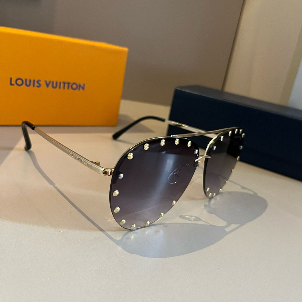 Louis Vuitton Metal Aviator Gold Lens Sunglasses for Men & Women - 431152