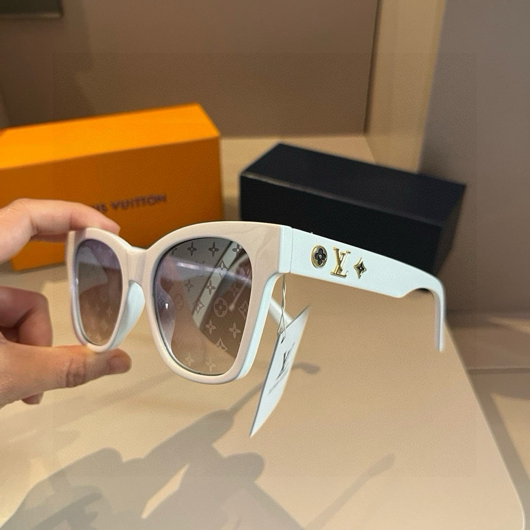Louis Vuitton Metal Fashion Gold Lens Sunglasses for Men & Women - 866874 - detail image 4