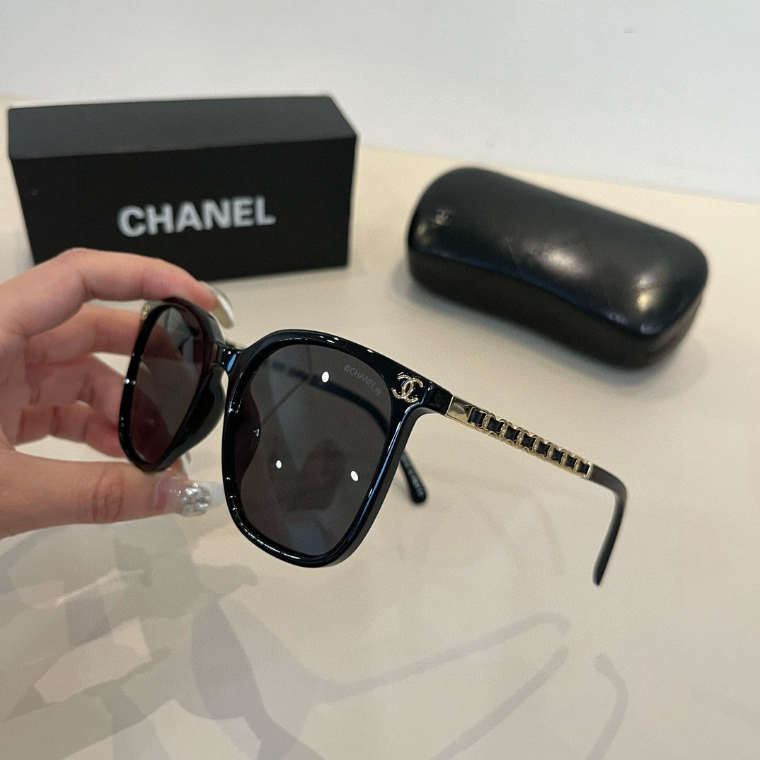 Chanel Oversized Silver Lens Sunglasses for Men & Women - 382184 - detail image 4