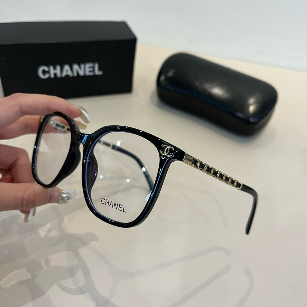 Chanel Oversized Silver Lens Sunglasses for Men & Women - 382185 - detail image 3