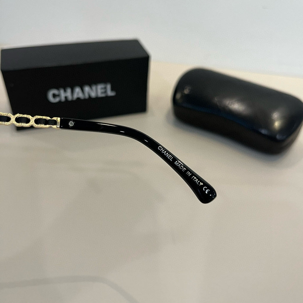 Chanel Oversized Silver Lens Sunglasses for Men & Women - 382185 - detail image 8