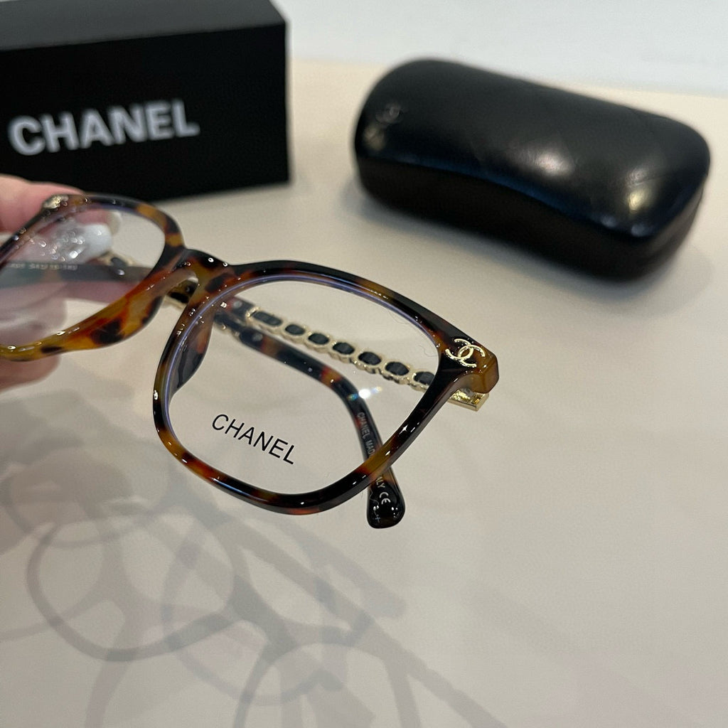 Chanel Oversized Silver Lens Sunglasses for Men & Women - 382186 - detail image 6