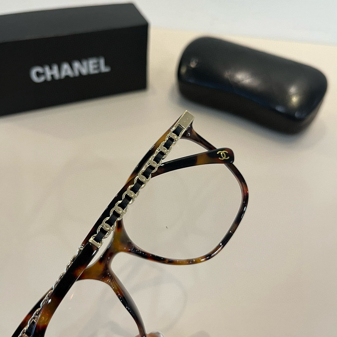 Chanel Oversized Silver Lens Sunglasses for Men & Women - 382186 - detail image 8