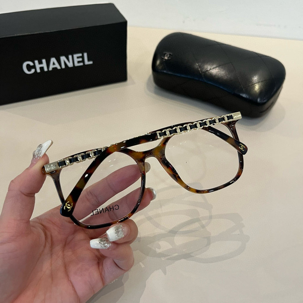 Chanel Oversized Silver Lens Sunglasses for Men & Women - 382186 - detail image 7