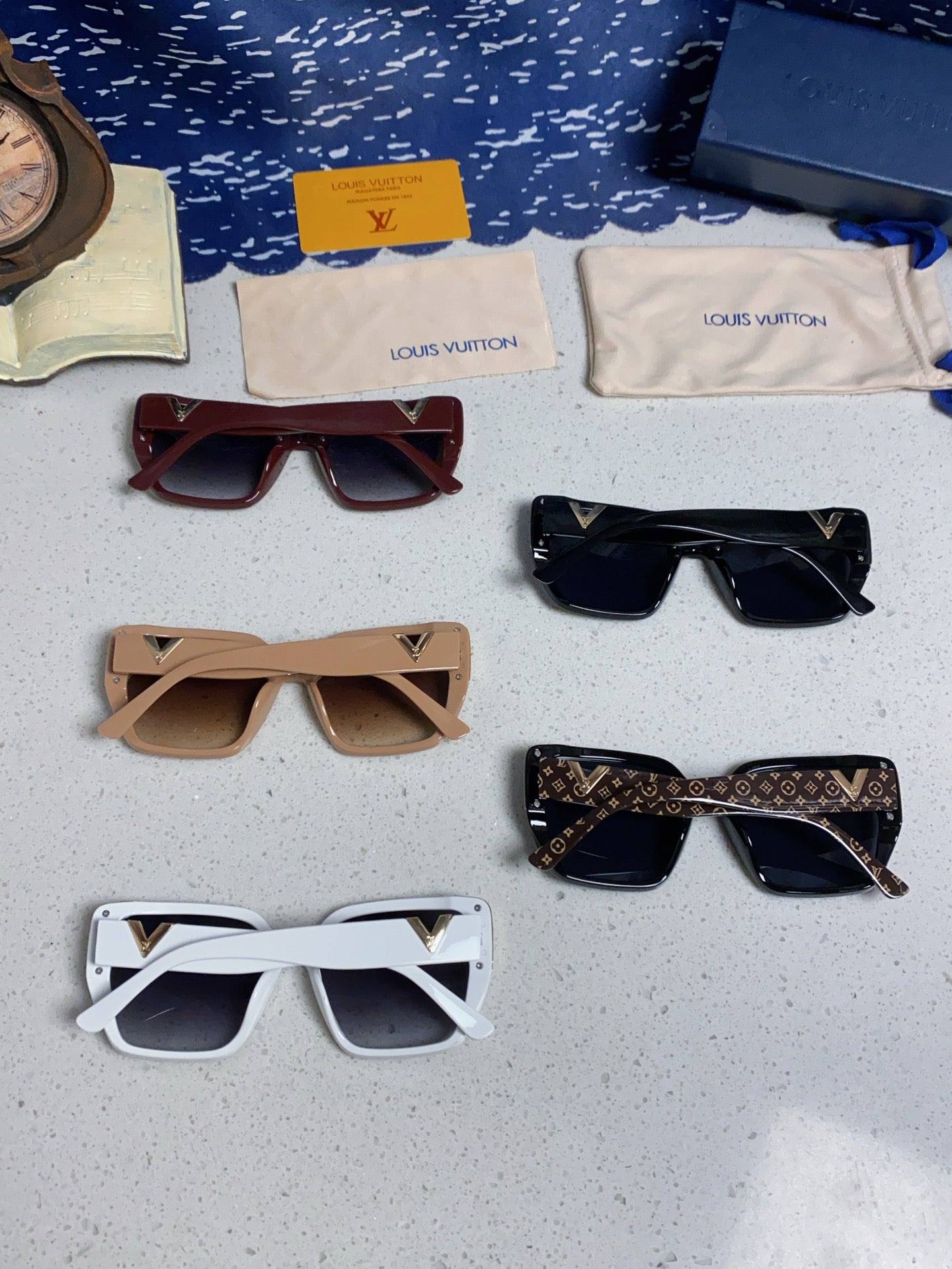 Louis Vuitton Fashion Silver Lens Sunglasses for Women - 486217 - detail image 11