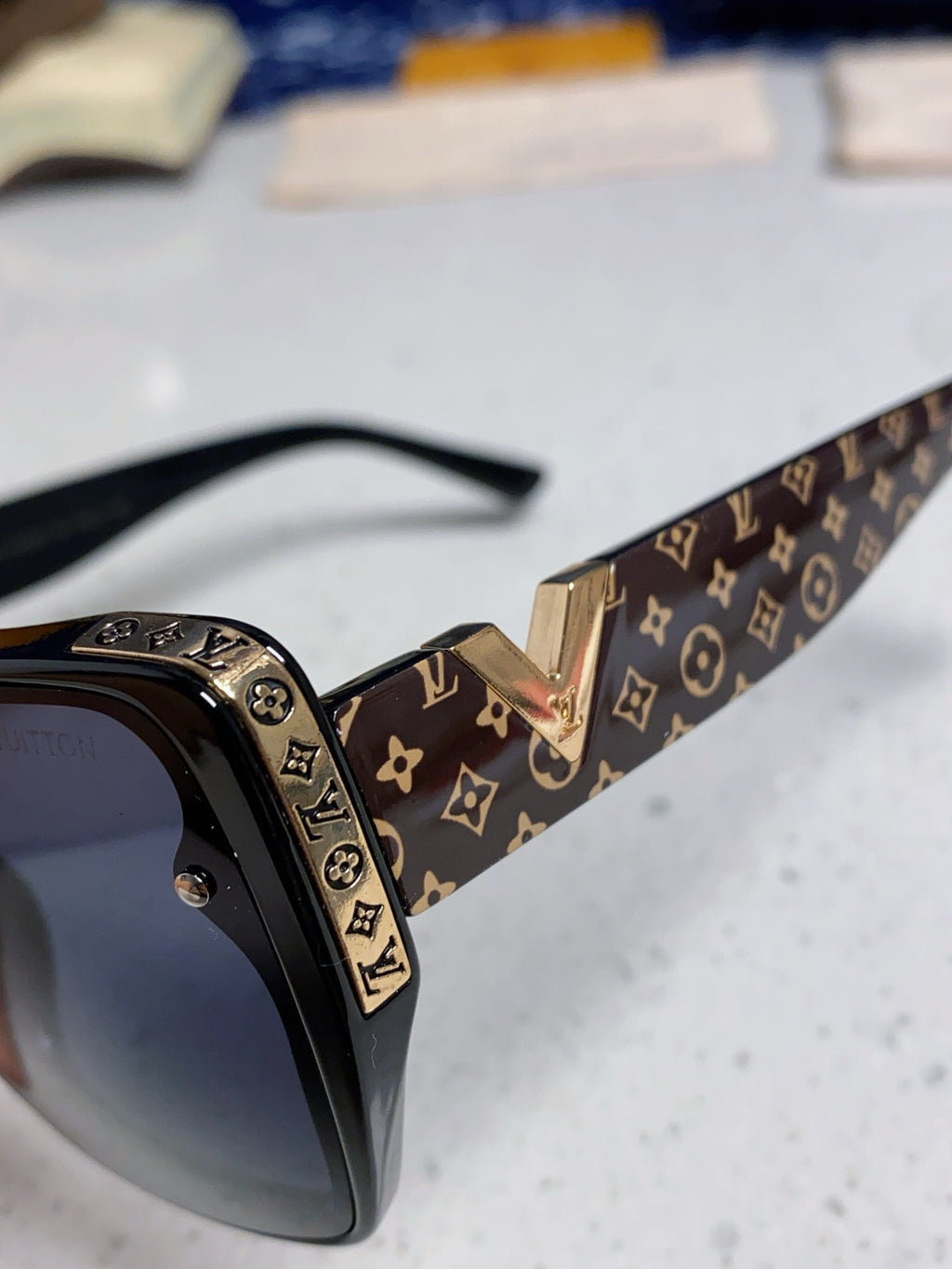Louis Vuitton Fashion Blue Lens Sunglasses for Women - detail image 7