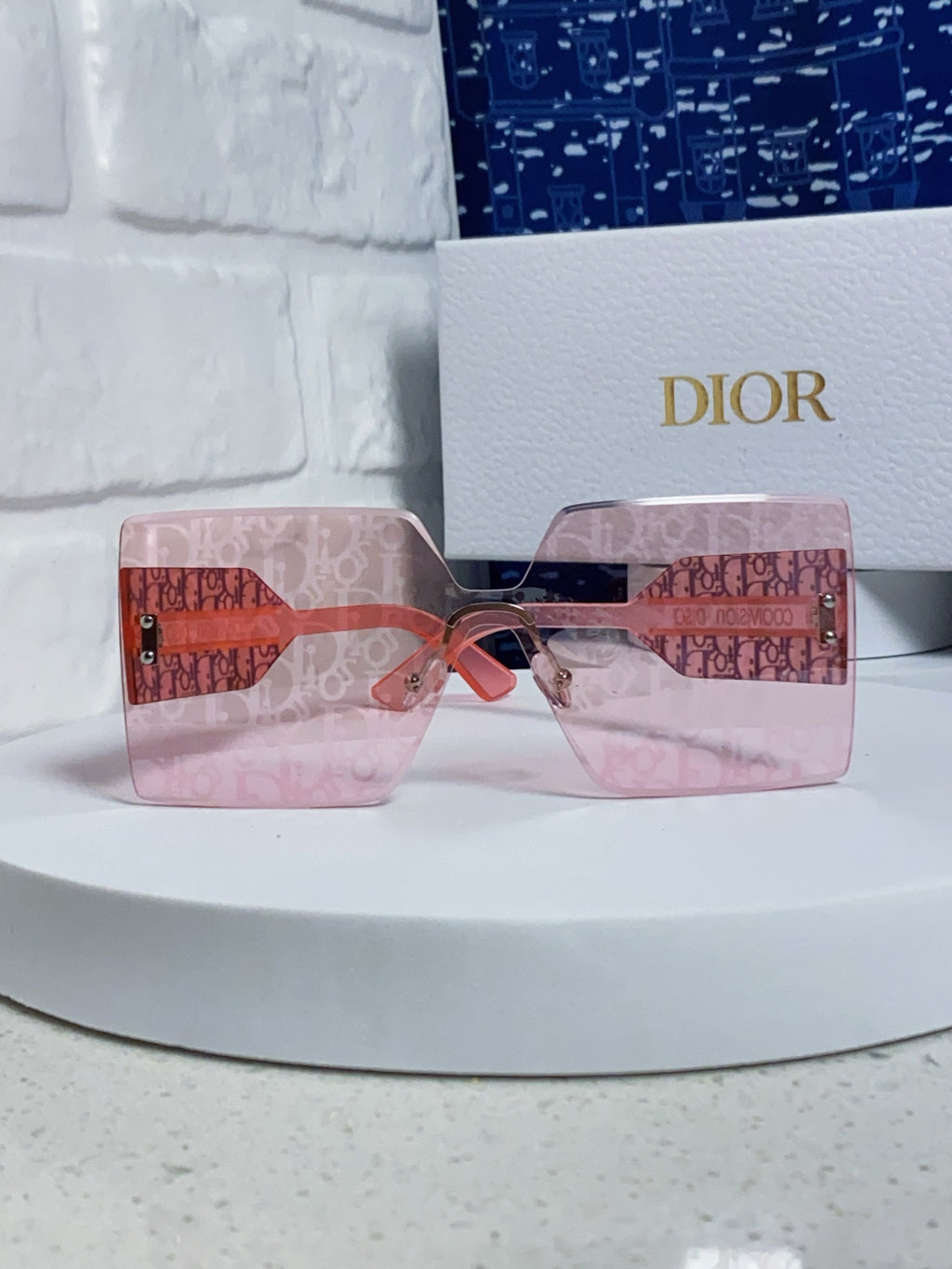 Dior Lightweight Rimless Red Lens Sunglasses for Men - 431846 - detail image 2