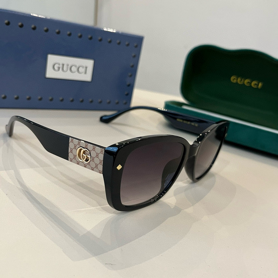 Gucci Fashion Black Lens Sunglasses for Men & Women - 382069