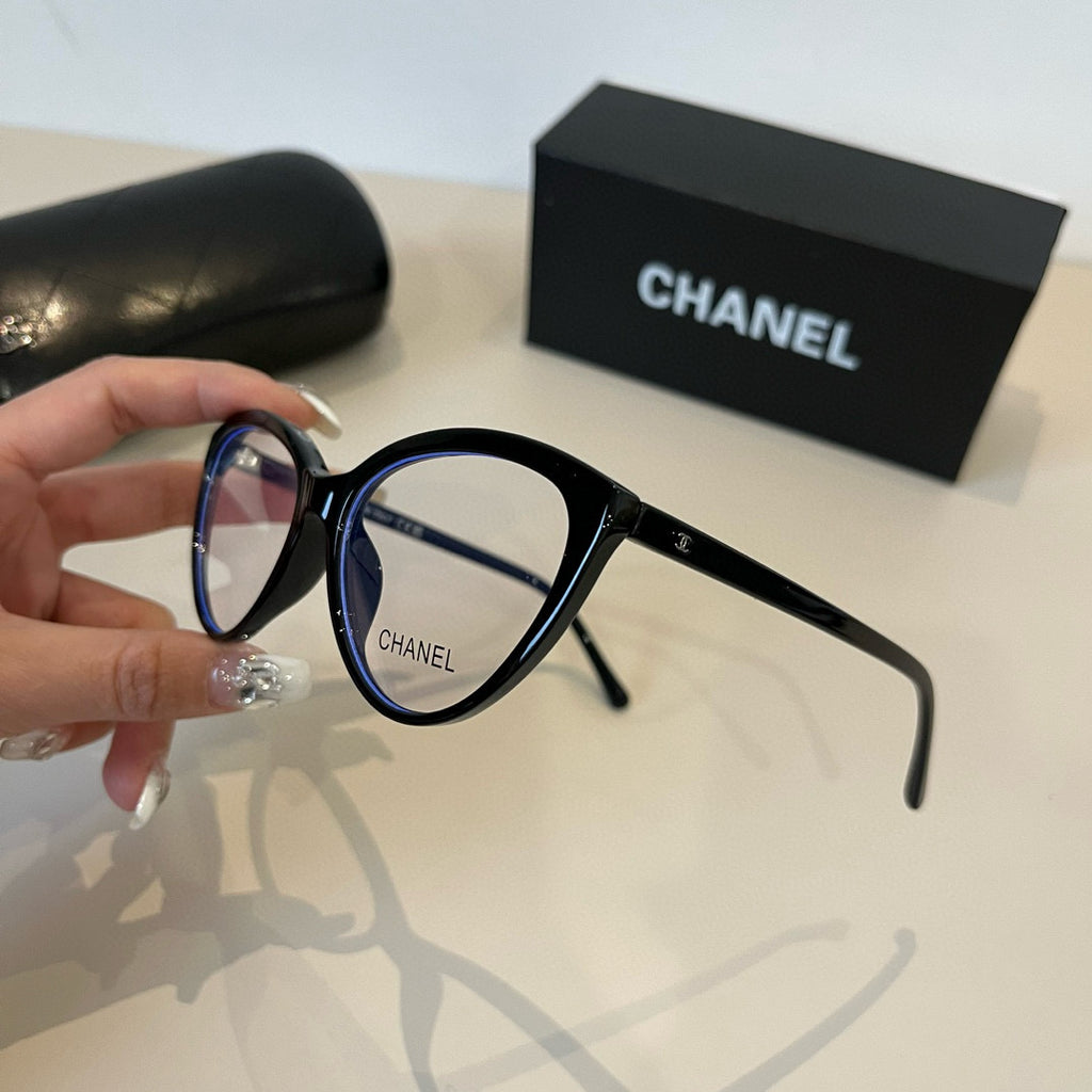 Chanel Blue-Light Fashion Silver Lens Sunglasses for Men & Women - 382192 - detail image 3