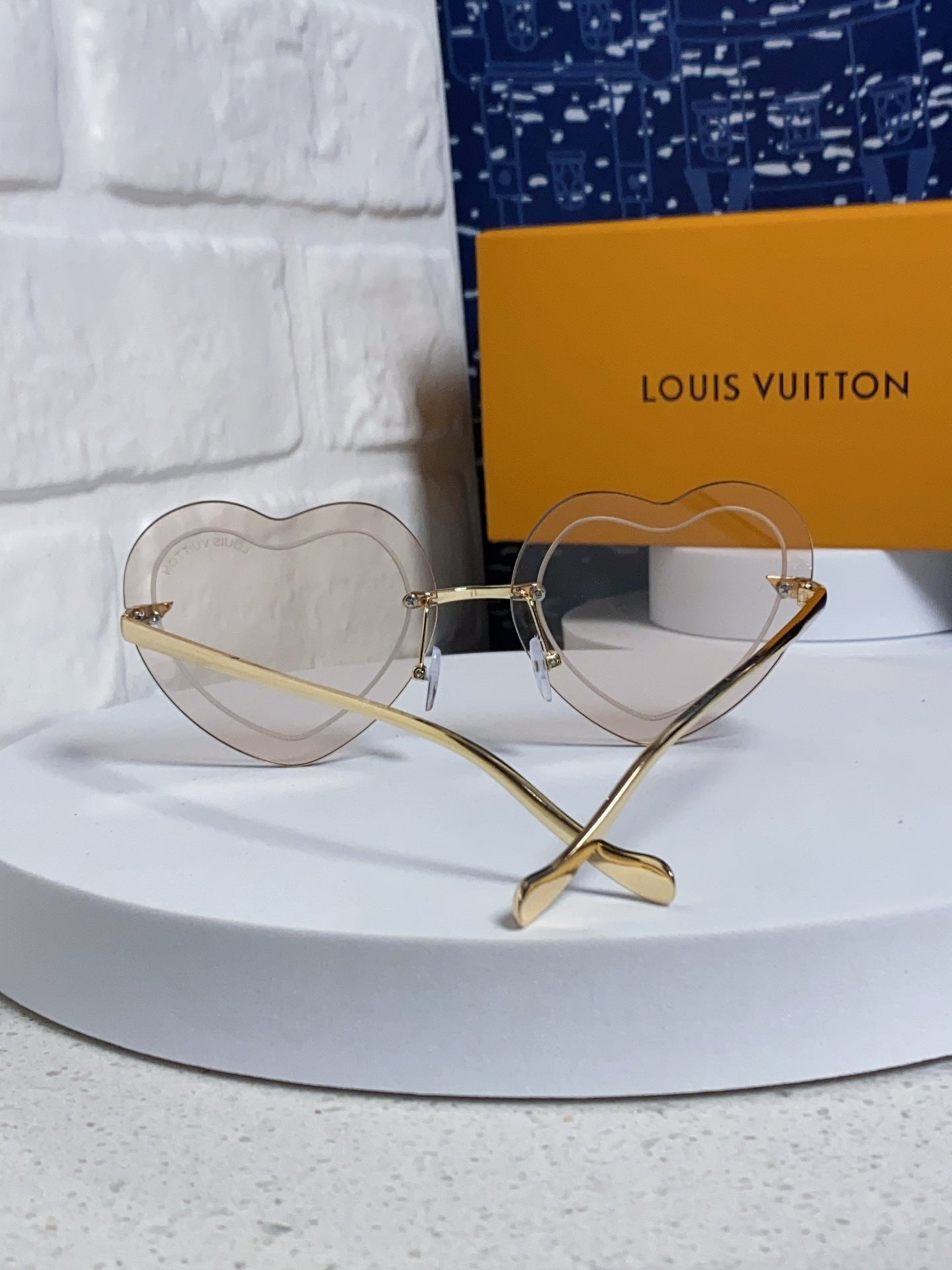 Louis Vuitton Lightweight Rimless Silver Lens Sunglasses for Women - 933758 - detail image 3