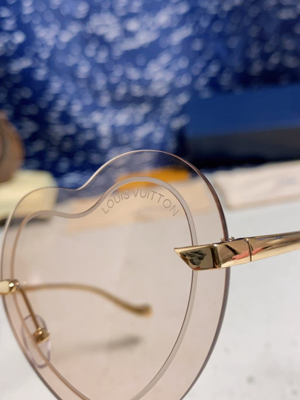 Louis Vuitton Lightweight Rimless Silver Lens Sunglasses for Women - 933758 - detail image 7