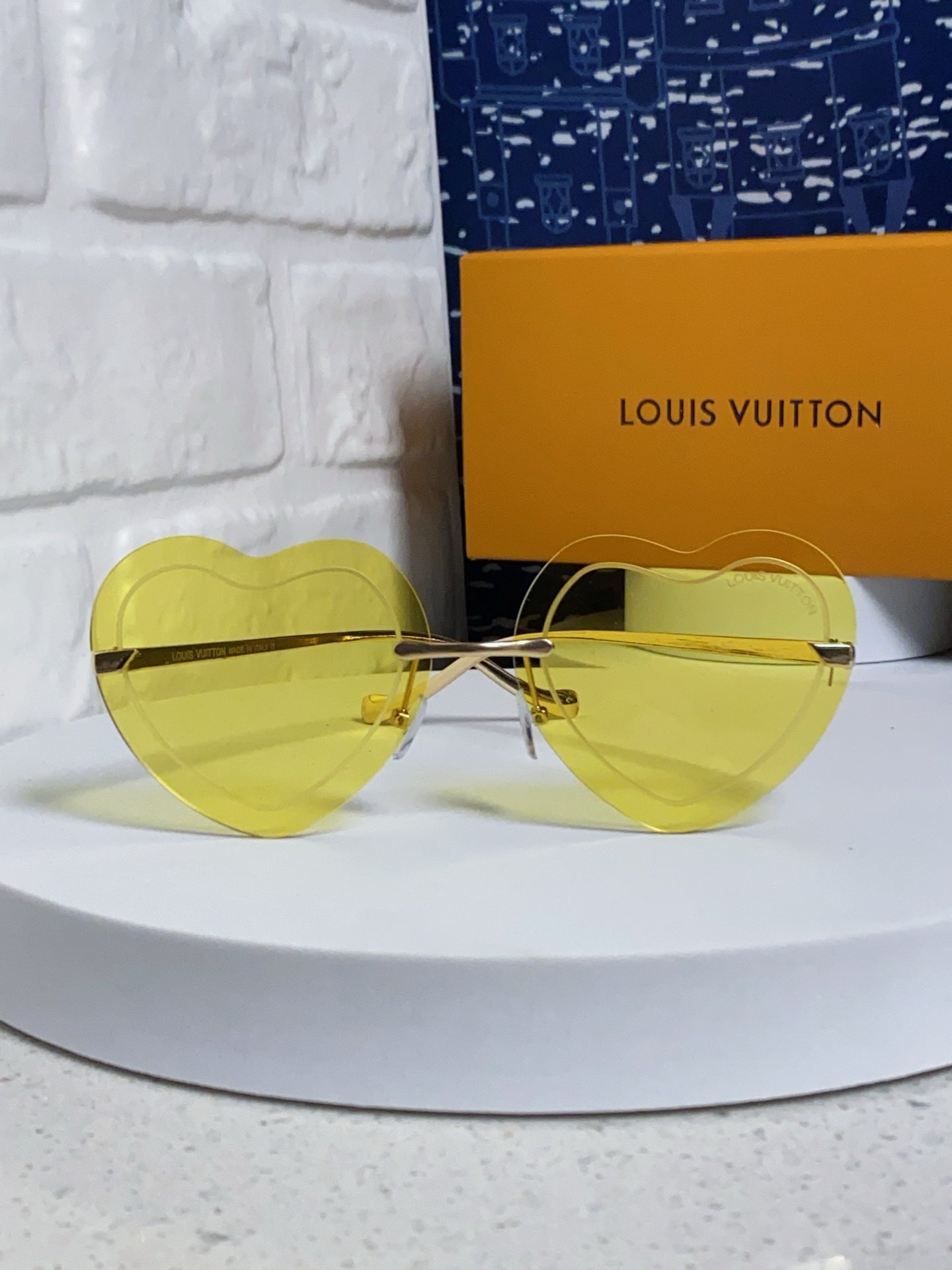 Louis Vuitton Lightweight Rimless Yellow Lens Sunglasses for Women - detail image 2