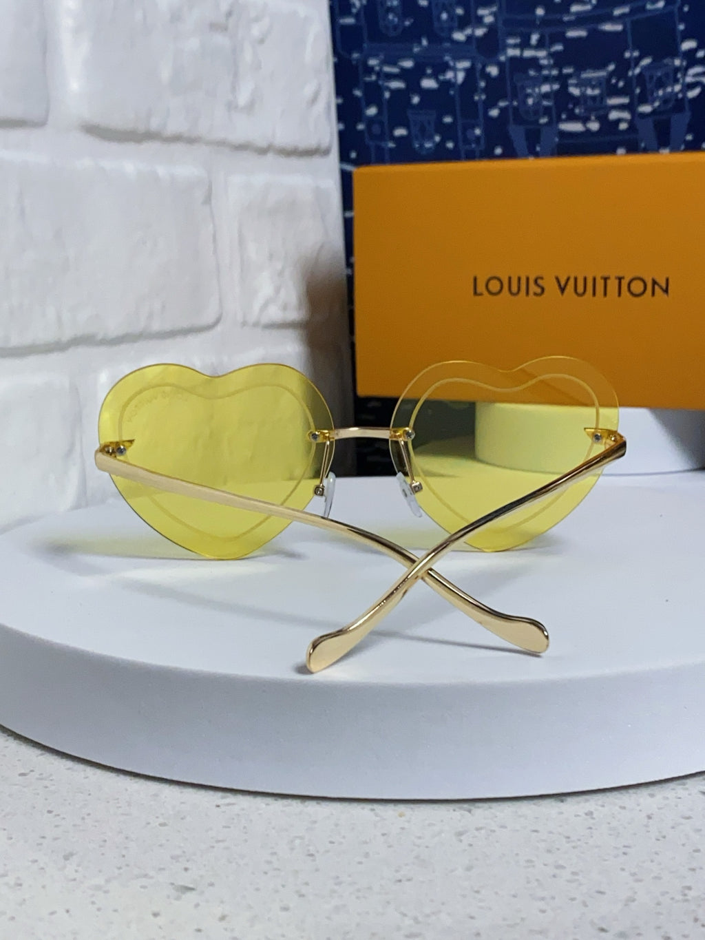 Louis Vuitton Lightweight Rimless Yellow Lens Sunglasses for Women - 933759 - detail image 3