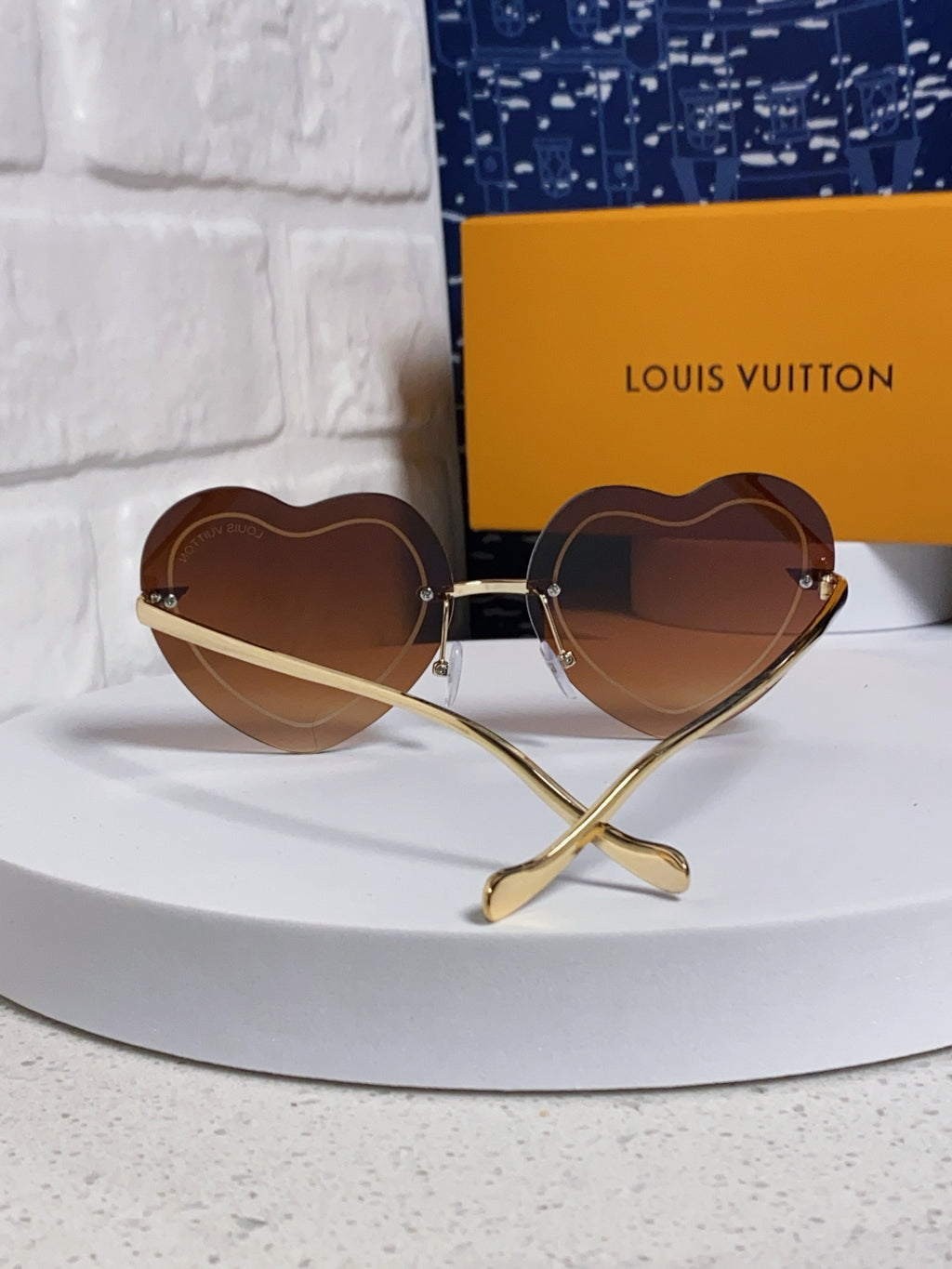 Louis Vuitton Lightweight Rimless Brown Lens Sunglasses for Women - 933761 - detail image 3