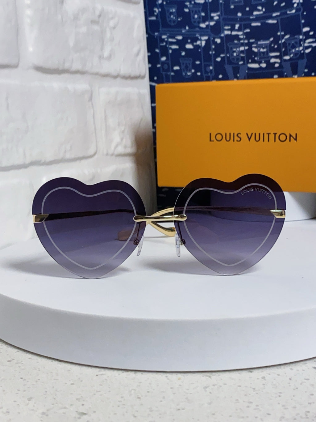Louis Vuitton Lightweight Rimless Blue Lens Sunglasses for Women - 933762 - detail image 2