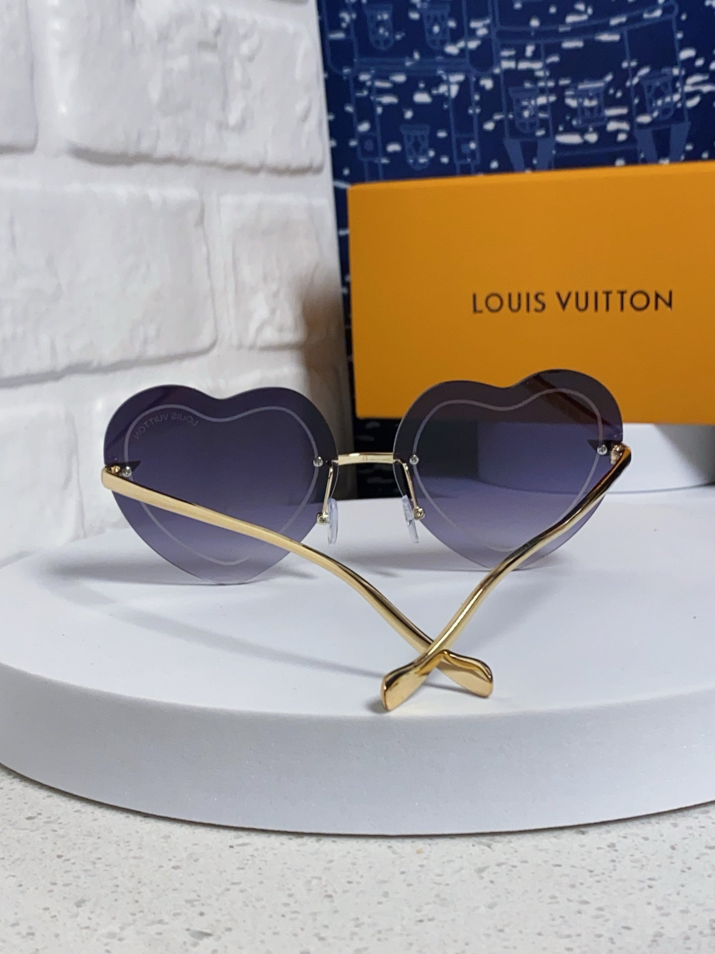 Louis Vuitton Lightweight Rimless Blue Lens Sunglasses for Women - 933762 - detail image 3