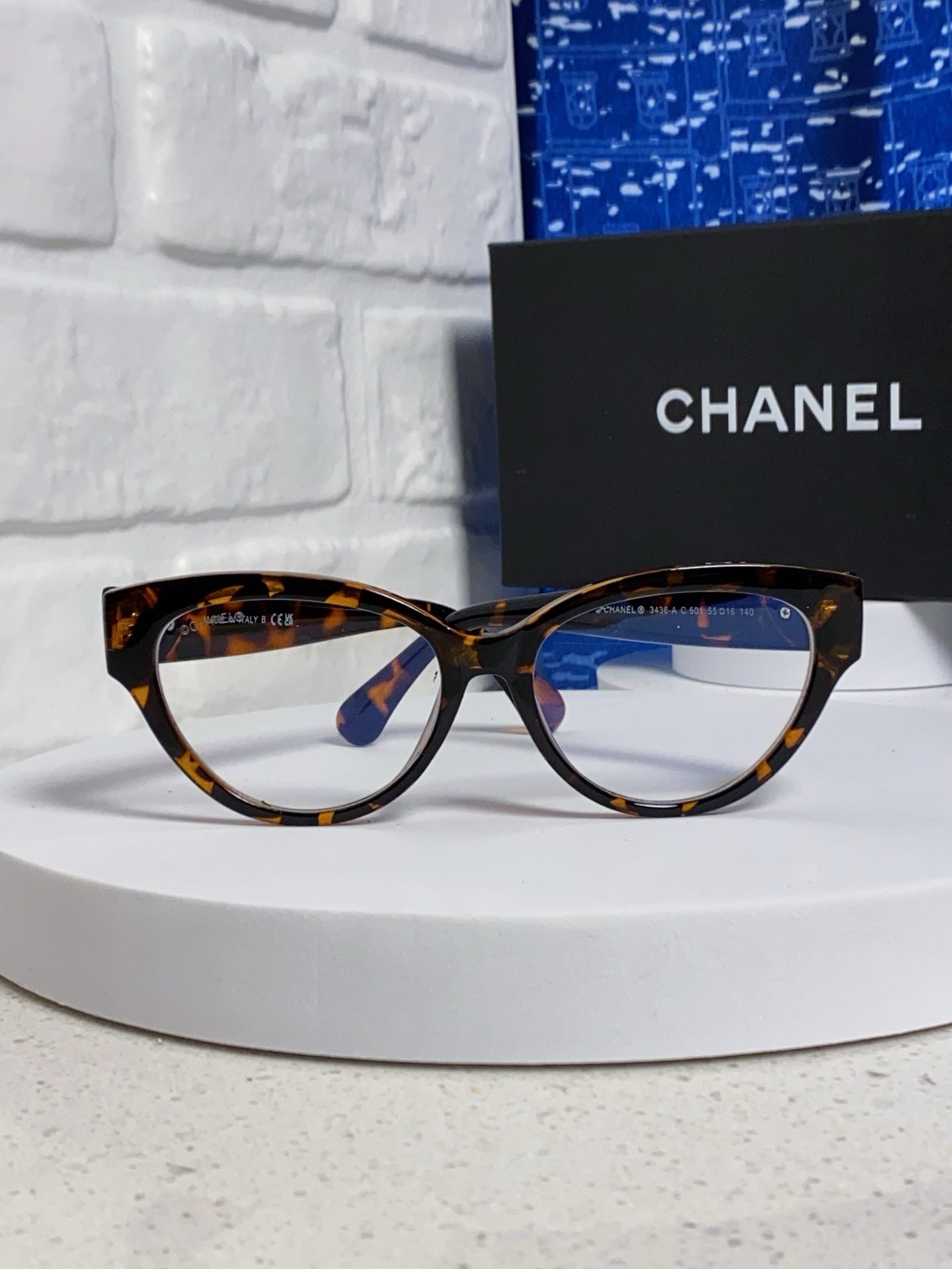Chanel Cat-Eye Silver Lens Sunglasses for Men & Women - 371681 - detail image 2